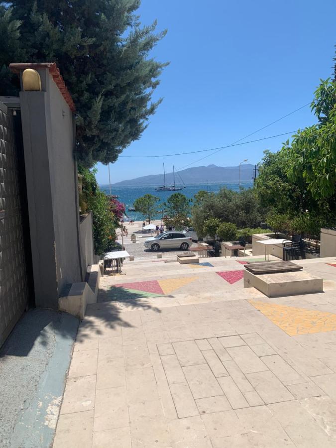 Caramel Sun Studios Apts Sarande Bagian luar foto